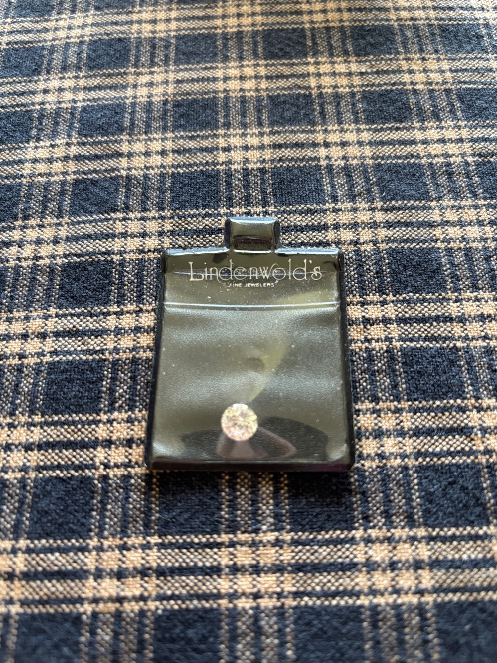 Lindenwold's Jewelry Single Stud